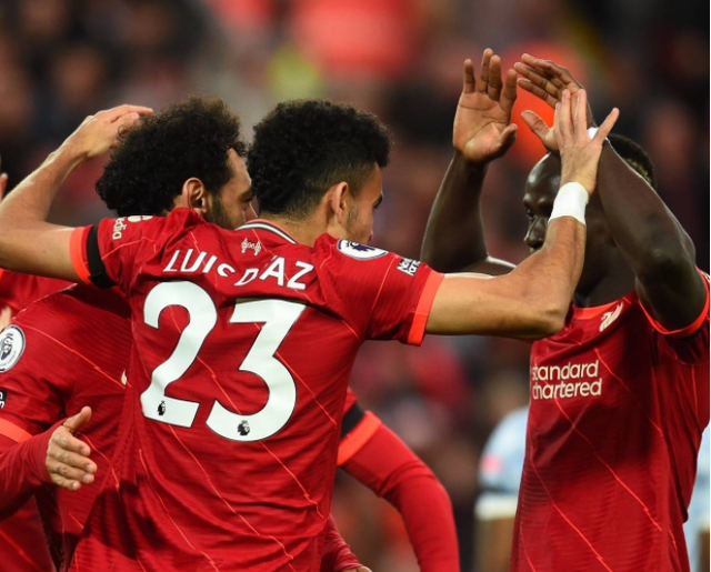 英雄资料-关于里程碑夜门兴格拉德巴赫队长鼓劲，荷甲今晨刷纪录，压力陡增，球队文化再被提及的信息